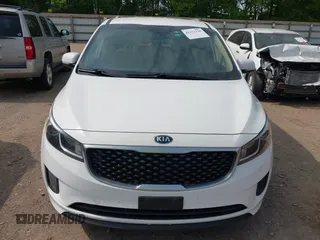 2016 Kia Sedona LX with VIN KNDMB5C11G6204116, listed as a IAAI auction lot 42153230 with 194,553 mi miles. Bid and sale history available at carsss.com. Image 6.