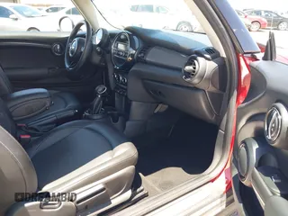 2016 MINI Hardtop with VIN WMWXP5C57G2D14564, listed as a IAAI auction lot 42401298 with 63,151 mi miles and . Bid and sale history available at DreamBid. Image 5.