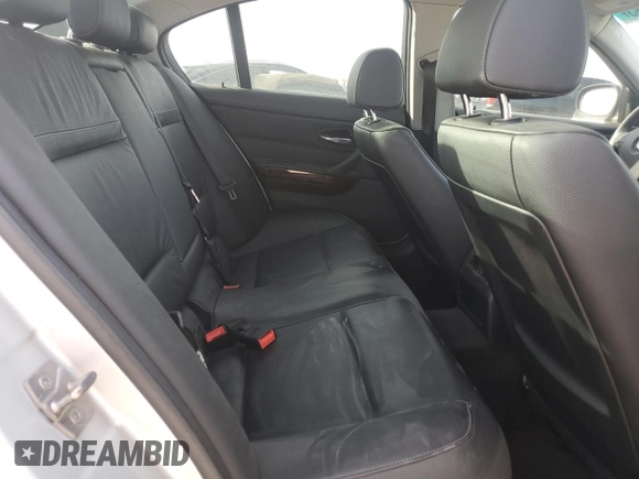 2011 BMW 3 Series 328i with VIN WBAPH7C54BE675893, listed as a Copart auction lot 48621565 with 177,382 mi miles and Salvage Title. Bid and sale history available at DreamBid. Image 10.