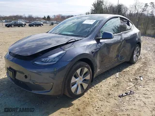 2021 Tesla Model Y Long Range with VIN 5YJYGDEE2MF300009, listed as a IAAI auction lot 41768784 with 50,107 mi miles. Bid and sale history available at carsss.com. Image 19.