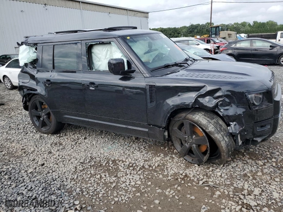 2023 Land Rover Defender V8 with VIN SALEWEEE6P2140647, listed as a Copart auction lot 66719264 with 25,077 mi miles and Salvage Title. Bid and sale history available at carsss.com. Image 4.