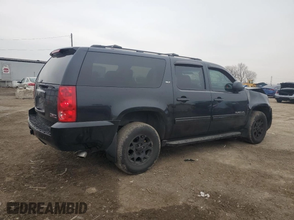 2012 GMC Yukon XL SLT with VIN 1GKS2KE78CR320272, listed as a Copart auction lot 81110124 with 214,889 mi miles and Salvage Title. Bid and sale history available at carsss.com. Image 3.