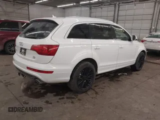 2011 Audi Q7 3.0L TDI Prestige with VIN WA1WMAFE1BD002840, listed as a IAAI auction lot 41537638 with 196,088 mi miles. Bid and sale history available at carsss.com. Image 4.