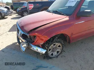 2001 Toyota Tacoma z VIN 5TENL42NX1Z834906, wystawiony jako IAAI lot #41658625 z przebiegiem 267 009 mil mil oraz . Historia ofert i sprzedaży dostępna na DreamBid. Obrazek 6.