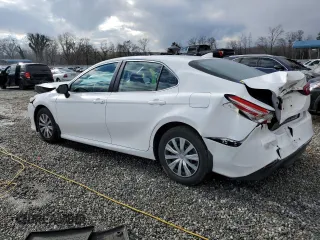 2019 Toyota Camry LE with VIN 4T1B11HK0KU719418, listed as a Copart auction lot 41380975 with 56,937 mi miles and Salvage Title. Bid and sale history available at carsss.com. Image 2.