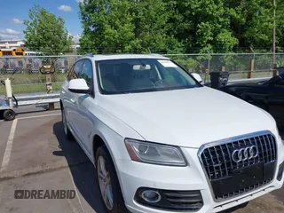 2014 Audi Q5 Premium Plus z VIN WA1LFAFP8EA081587, wystawiony jako IAAI lot #42195922 z przebiegiem 143 540 mil mil oraz . Historia ofert i sprzedaży dostępna na DreamBid. Obrazek 6.