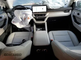 2025 Ford Explorer Active with VIN 1FMUK8DH1SGA42144, listed as a Copart auction lot 49801365 with 3,239 mi miles and Salvage Title. Bid and sale history available at carsss.com. Image 8.