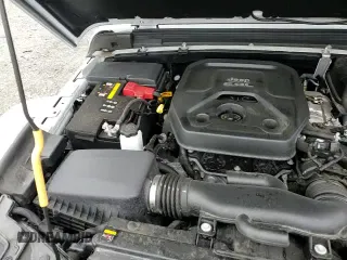 2022 Jeep Wrangler Unlimited Sahara with VIN 1C4JJXP60NW198233, listed as a Copart auction lot 69611485 with 18,908 mi miles and Salvage title. Bid and sale history available at DreamBid. Image 13.