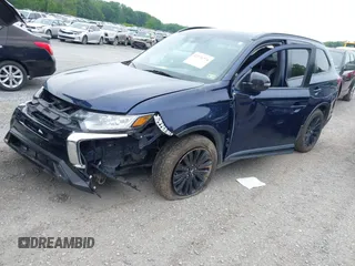 2020 Mitsubishi Outlander ES z VIN JA4AZ3A31LZ042840, wystawiony jako IAAI lot #42276774 z przebiegiem 88 513 mil mil oraz . Historia ofert i sprzedaży dostępna na DreamBid. Obrazek 21.