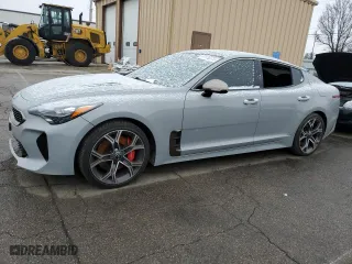 2021 Kia Stinger GT2 with VIN KNAE55LCXM6091420, listed as a Copart auction lot 41530535 with 26,298 mi miles and Clean Title. Bid and sale history available at carsss.com. Image 1.