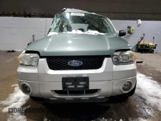 2005 Ford Escape Hybrid with VIN 1FMCU96H55KB87200, listed as a Copart auction lot 44643455 with Not provided miles and Salvage title. Bid and sale history available at DreamBid. Image 5.
