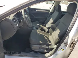 2013 Volkswagen Passat Wolfsburg Edition z VIN 1VWAH7A31DC027577, wystawiony jako Copart lot #54858125 z przebiegiem 88 685 mil mil oraz Szkoda całkowita • Salvage title. Historia ofert i sprzedaży dostępna na DreamBid. Obrazek 7.