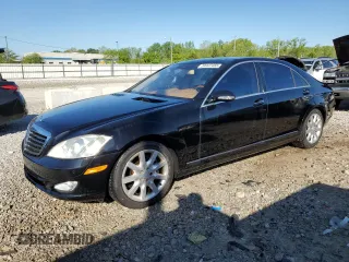 2008 Mercedes-Benz S 550 z VIN WDDNG86X28A156069, wystawiony jako Copart lot #54447455 z przebiegiem 120 479 mil mil oraz Nie do naprawy • Non repairable. Historia ofert i sprzedaży dostępna na DreamBid. Obrazek 1.