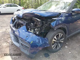 2018 Nissan Kicks SV with VIN 3N1CP5CU0JL534210, listed as a IAAI auction lot 42487662 with 56,227 mi miles and . Bid and sale history available at DreamBid. Image 6.