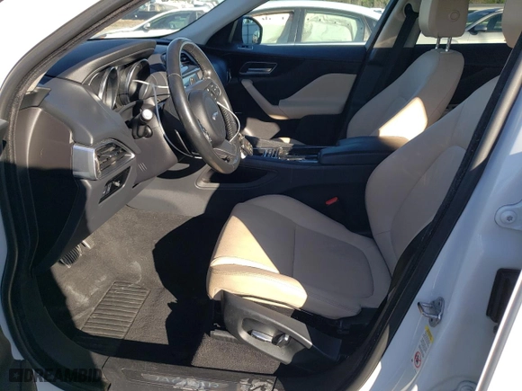 2019 Jaguar F-PACE 25t Premium with VIN SADCJ2GX0KA616145, listed as a Copart auction lot 41582035 with NaN miles and Salvage Title. Bid and sale history available at carsss.com. Image 7.