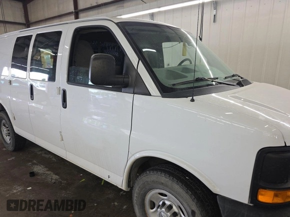 2015 Chevrolet Express Cargo with VIN 1GCWGFCF2F1262646, listed as a IAAI auction lot 42801576 with 165,952 mi miles and . Bid and sale history available at DreamBid. Image 22.