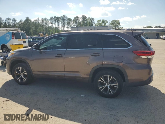 2017 Toyota Highlander LE with VIN 5TDZZRFH0HS191832, listed as a Copart auction lot 57968425 with 155,484 mi miles and Clean title. Bid and sale history available at DreamBid. Image 2.