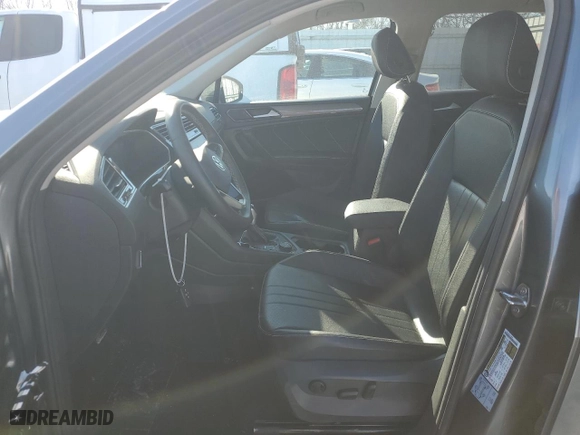 2022 Volkswagen Tiguan SE with VIN 3VV2B7AX5NM035341, listed as a Copart auction lot 42403865 with 51,712 mi miles and Salvage Title. Bid and sale history available at carsss.com. Image 7.