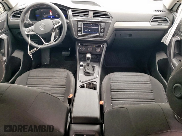 2024 Volkswagen Tiguan S with VIN 3VVRB7AX4RM026540, listed as a Copart auction lot 55816075 with 5,500 mi miles and Salvage title. Bid and sale history available at DreamBid. Image 8.