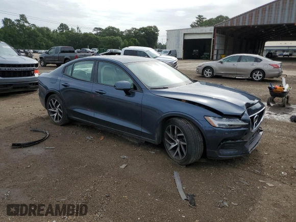 2020 Volvo S60 Momentum with VIN 7JR102FK6LG065019, listed as a Copart auction lot 59084944 with 40,449 mi miles and Salvage Title. Bid and sale history available at carsss.com. Image 4.