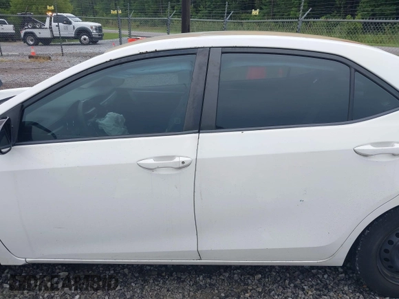2014 Toyota Corolla L z VIN 5YFBURHEXEP003003, wystawiony jako IAAI lot #42615023 z przebiegiem 224 631 mil mil oraz . Historia ofert i sprzedaży dostępna na DreamBid. Obrazek 15.