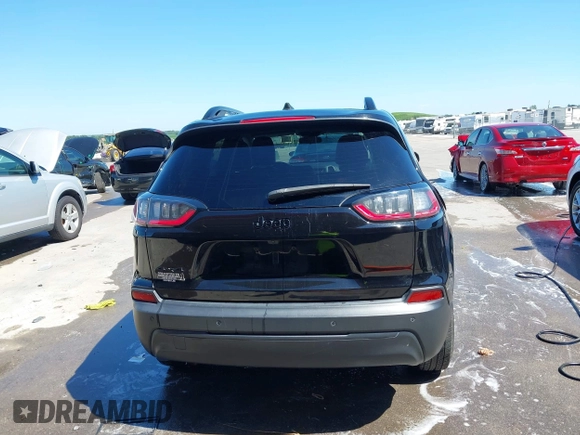 2019 Jeep Cherokee Latitude Plus with VIN 1C4PJMLB1KD465933, listed as a IAAI auction lot 42624557 with 68,045 mi miles and . Bid and sale history available at DreamBid. Image 17.