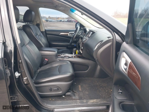 2014 Nissan Pathfinder S with VIN 5N1AR2MM5EC680563, listed as a IAAI auction lot 42020044 with 143,574 mi miles. Bid and sale history available at carsss.com. Image 5.