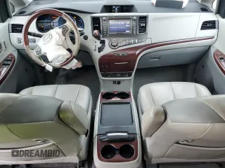2011 Toyota Sienna XLE AAS with VIN 5TDYK3DC9BS120799, listed as a Copart auction lot 61470045 with 194,422 mi miles and Salvage title. Bid and sale history available at DreamBid. Image 8.