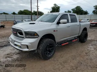 2018 Ram 1500 Sport z VIN 1C6RR7MT7JS166605, wystawiony jako Copart lot #58859735 z przebiegiem 141 073 mil mil oraz Szkoda całkowita • Salvage title. Historia ofert i sprzedaży dostępna na DreamBid. Obrazek 1.