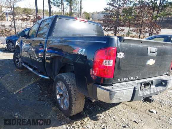 2011 Chevrolet Silverado 1500 LT with VIN 3GCPKSE34BG326812, listed as a IAAI auction lot 41446991 with 149,952 mi miles. Bid and sale history available at carsss.com. Image 3.