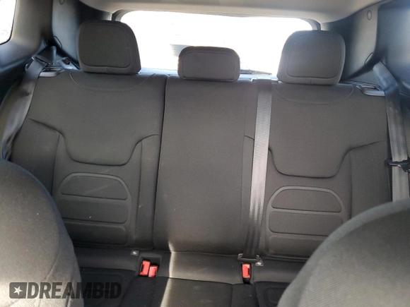 2020 Jeep Renegade Altitude with VIN ZACNJABB6LPL65270, listed as a Copart auction lot 48143655 with 31,457 mi miles and Salvage title. Bid and sale history available at DreamBid. Image 10.