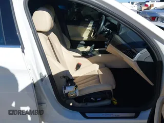 2019 BMW 5 Series 530i with VIN WBAJA5C55KWW41678, listed as a IAAI auction lot 41410453 with 89,756 mi miles and . Bid and sale history available at DreamBid. Image 5.