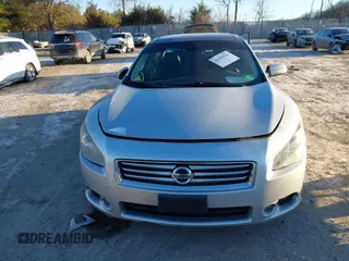 2014 Nissan Maxima SV z VIN 1N4AA5AP7EC442330, wystawiony jako IAAI lot #41288761 z przebiegiem 107 476 mil mil oraz . Historia ofert i sprzedaży dostępna na DreamBid. Obrazek 12.