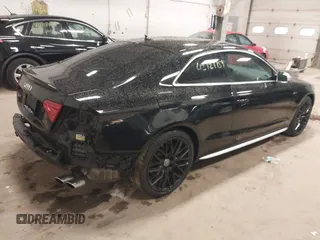 2015 Audi S5 Premium Plus z VIN WAUCGAFRXFA060758, wystawiony jako IAAI lot #42121159 z przebiegiem 78 266 mil mil oraz . Historia ofert i sprzedaży dostępna na DreamBid. Obrazek 4.
