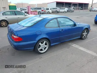 2002 Mercedes-Benz CLK 320/430 z VIN WDBLJ70GX2F198469, wystawiony jako IAAI lot #42008839 z przebiegiem 96 120 mil mil oraz . Historia ofert i sprzedaży dostępna na DreamBid. Obrazek 4.