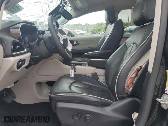 2023 Chrysler Pacifica Hybrid Limited с VIN 2C4RC1S71PR630575, выставлен на аукционе Copart как лот 55826955 с пробегом 45 381 миль миль и Списание • Salvage title. История ставок и продаж доступна на DreamBid. Изображение 7.