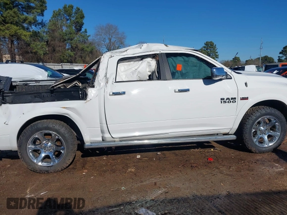 2017 Ram 1500 Laramie z VIN 1C6RR6NT4HS623048, wystawiony jako IAAI lot #41227009 z przebiegiem 124 457 mil mil oraz . Historia ofert i sprzedaży dostępna na DreamBid. Obrazek 13.