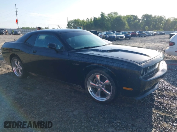 2010 Dodge Challenger R/T Classic z VIN 2B3CJ5DT1AH278254, wystawiony jako IAAI lot #42164074 z przebiegiem 188 834 mil mil oraz . Historia ofert i sprzedaży dostępna na DreamBid. Obrazek 1.