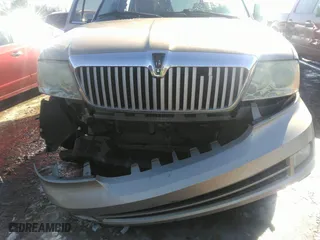 2005 Lincoln Navigator Luxury with VIN 5LMFU27505LJ13912, listed as a IAAI auction lot 41539095 with 1 mi miles. Bid and sale history available at carsss.com. Image 18.