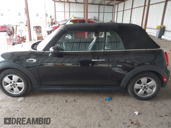 2019 MINI Convertible Cooper с VIN WMWWG5C5XK3H08526, выставлен на аукционе IAAI как лот 41623619 с пробегом 53 474 миль миль и . История ставок и продаж доступна на DreamBid. Изображение 14.