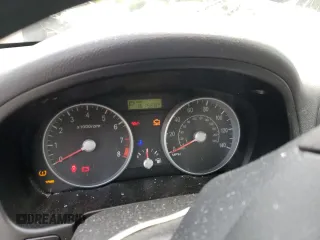 2008 Hyundai Accent GS z VIN KMHCM36C28U102887, wystawiony jako Copart lot #60717655 z przebiegiem 161 568 mil mil oraz Szkoda całkowita • Salvage title. Historia ofert i sprzedaży dostępna na DreamBid. Obrazek 9.