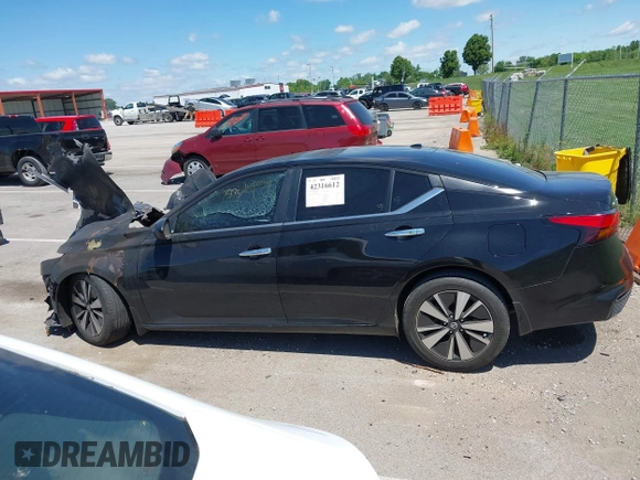 2021 Nissan Altima SV with VIN 1N4BL4DV7MN379865, listed as a IAAI auction lot 42316612 with Not provided miles and . Bid and sale history available at DreamBid. Image 14.