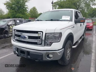 2013 Ford F-150 XL z VIN 1FTFW1EF7DFD27607, wystawiony jako IAAI lot #42369849 z przebiegiem Nie podano mil oraz . Historia ofert i sprzedaży dostępna na DreamBid. Obrazek 17.