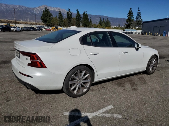 2020 Volvo S60 Momentum with VIN 7JR102FK4LG034769, listed as a Copart auction lot 42356235 with 51,114 mi miles and Salvage Title. Bid and sale history available at carsss.com. Image 3.