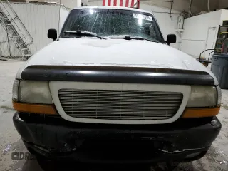 2000 Ford Ranger XL with VIN 1FTYR10V4YPB08912, listed as a Copart auction lot 45122695 with 260,093 mi miles and Salvage Title. Bid and sale history available at carsss.com. Image 5.