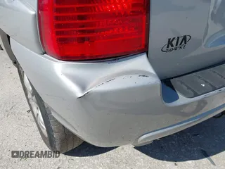 2005 Kia Sportage LX with VIN KNDJE723957128130, listed as a IAAI auction lot 41646193 with 188,142 mi miles and . Bid and sale history available at carsss.com. Image 6.