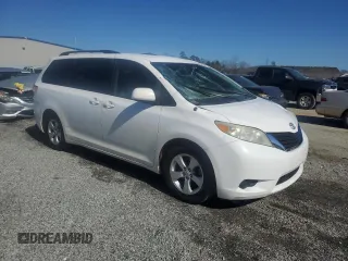 2011 Toyota Sienna LE AAS with VIN 5TDKK3DCXBS136774, listed as a Copart auction lot 47524695 with 209,318 mi miles and Salvage Title. Bid and sale history available at carsss.com. Image 4.