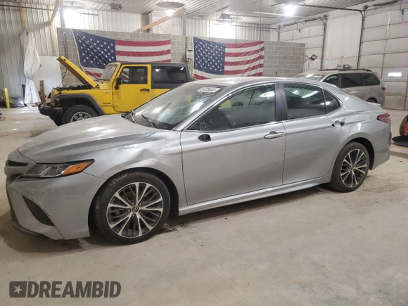 2019 Toyota Camry LE with VIN 4T1B11HK1KU227058, listed as a Copart auction lot 51225445 with 183,115 mi miles and Salvage Title. Bid and sale history available at carsss.com. Image 1.