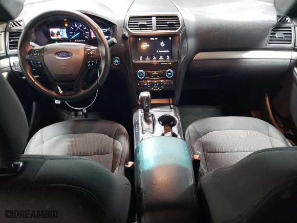 2018 Ford Explorer XLT with VIN 1FM5K8DH3JGB20118, listed as a Copart auction lot 52390615 with 152,164 mi miles and Clean Title. Bid and sale history available at carsss.com. Image 8.