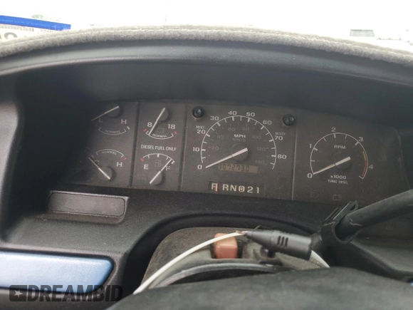 1996 Ford F-250 z VIN 1FTHX26F0TEA10475, wystawiony jako Copart lot #53327235 z przebiegiem 307 273 mil mil oraz Szkoda całkowita • Salvage title. Historia ofert i sprzedaży dostępna na DreamBid. Obrazek 9.